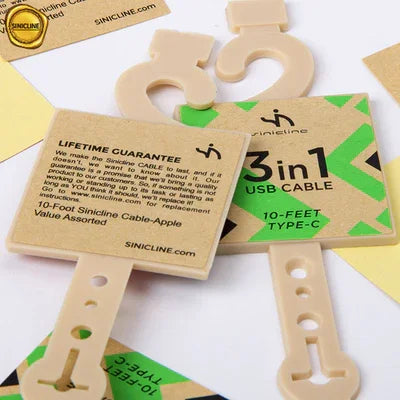 Cintres de ceinture en plastique beige imprimés par autocollant en papier avec queue