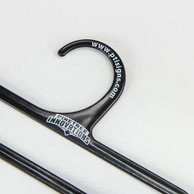 85x180mm Black Plastic Scarf Hangers Custom Logo PP Material