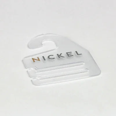 Cintre pour écharpe en plastique translucide givré avec double crochet