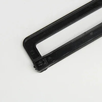 Cintres en plastique résistants de cravate de trou de crochet de magasin pour des cravates et des ceintures