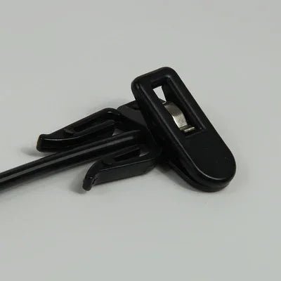 Cintre en plastique noir adapté aux besoins du client de soutien-gorge et de sous-vêtements féminins de cintre de logo