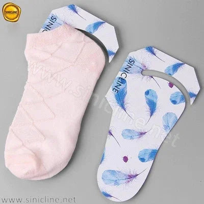 The Several Important Effects of the Title Card in Sock Retail That We Cannot Ignore